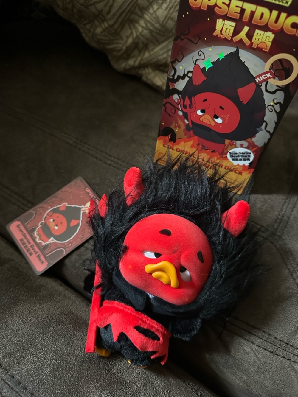 Upset duck colorful player duck scorchbrow devil duck